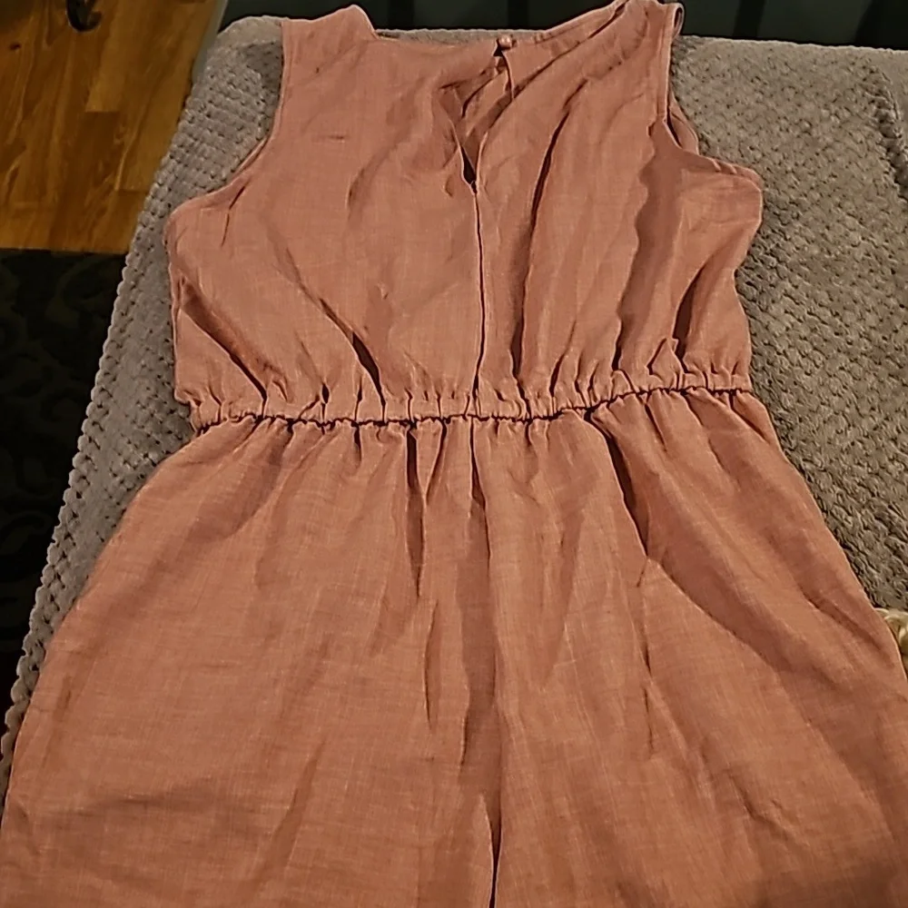 Pink romper - Picture 4 of 4